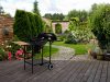 Gömb alakú görgős faszenes grill hamutartóval